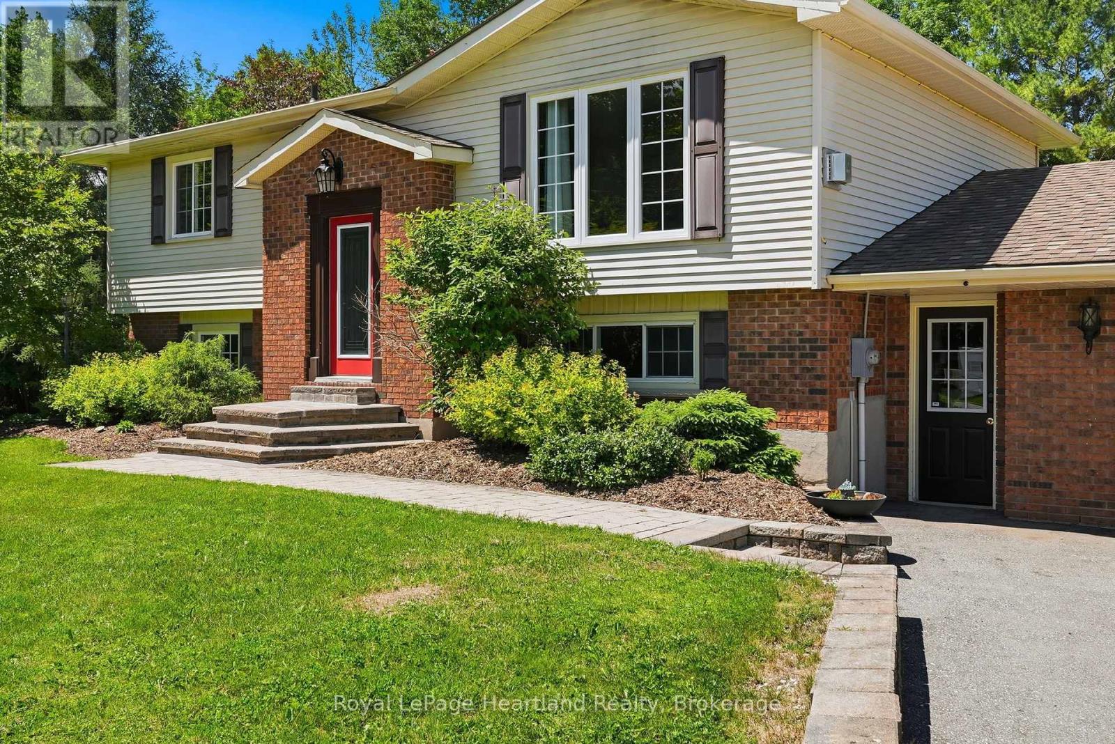 106 Cedar Court, Chatsworth, Ontario  N0H 1G0 - Photo 5 - X13496552