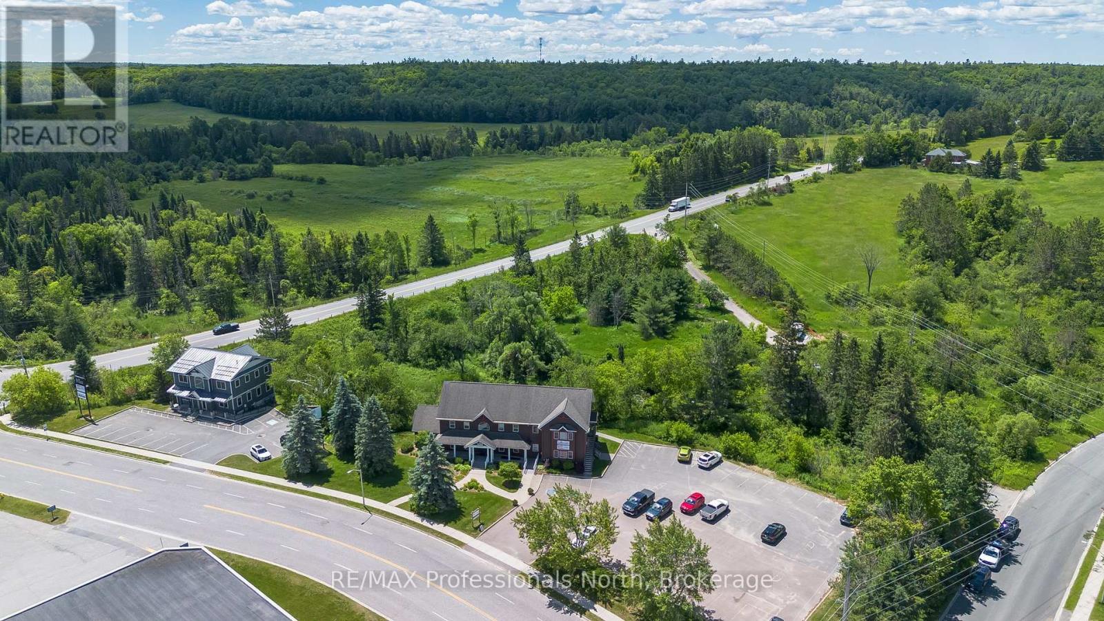 551 Muskoka 118 Road W, Bracebridge, Ontario  P1L 1Y1 - Photo 2 - X13496570