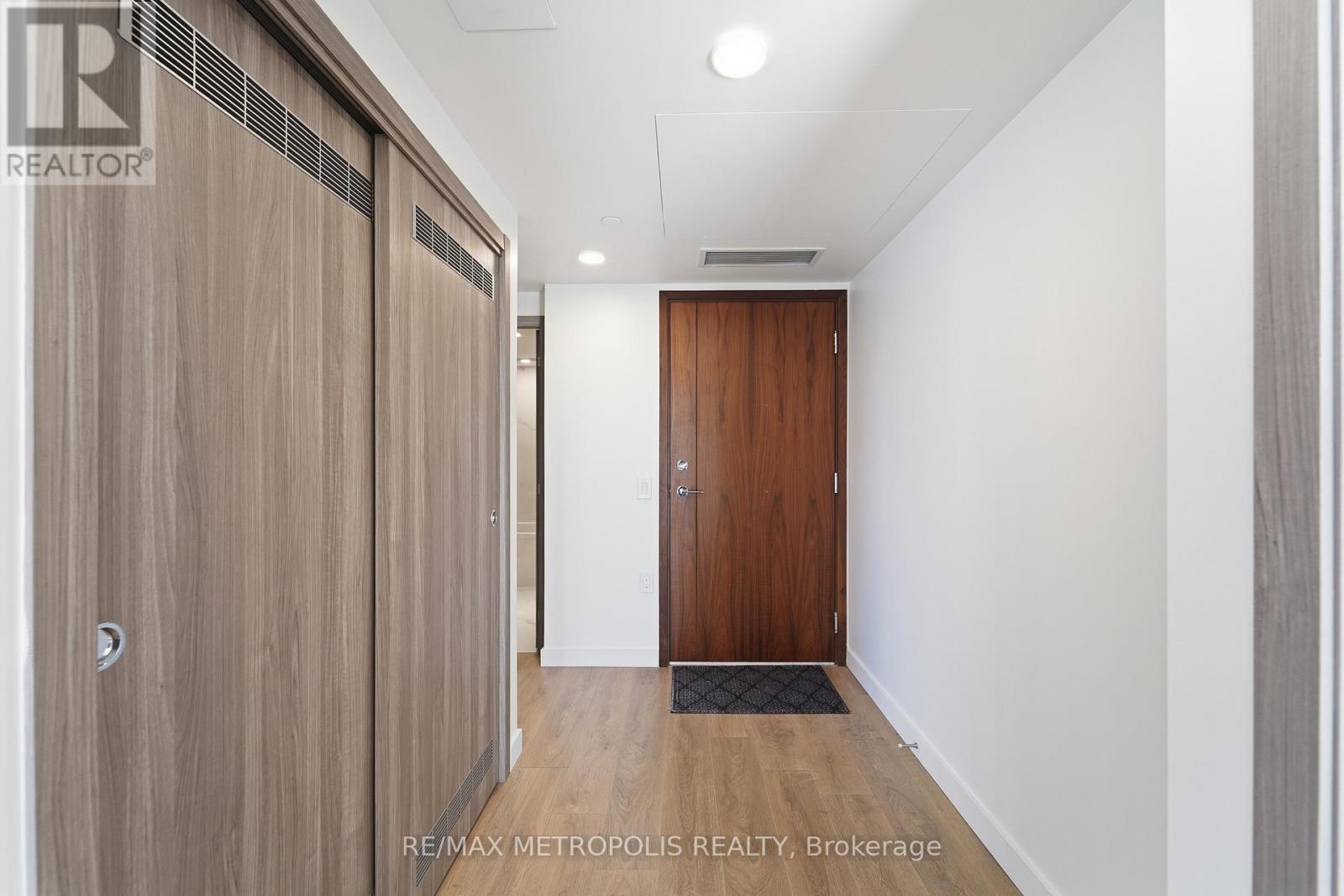 2711 - 38 Widmer Street, Toronto, Ontario  M5V 0P7 - Photo 2 - C13496568