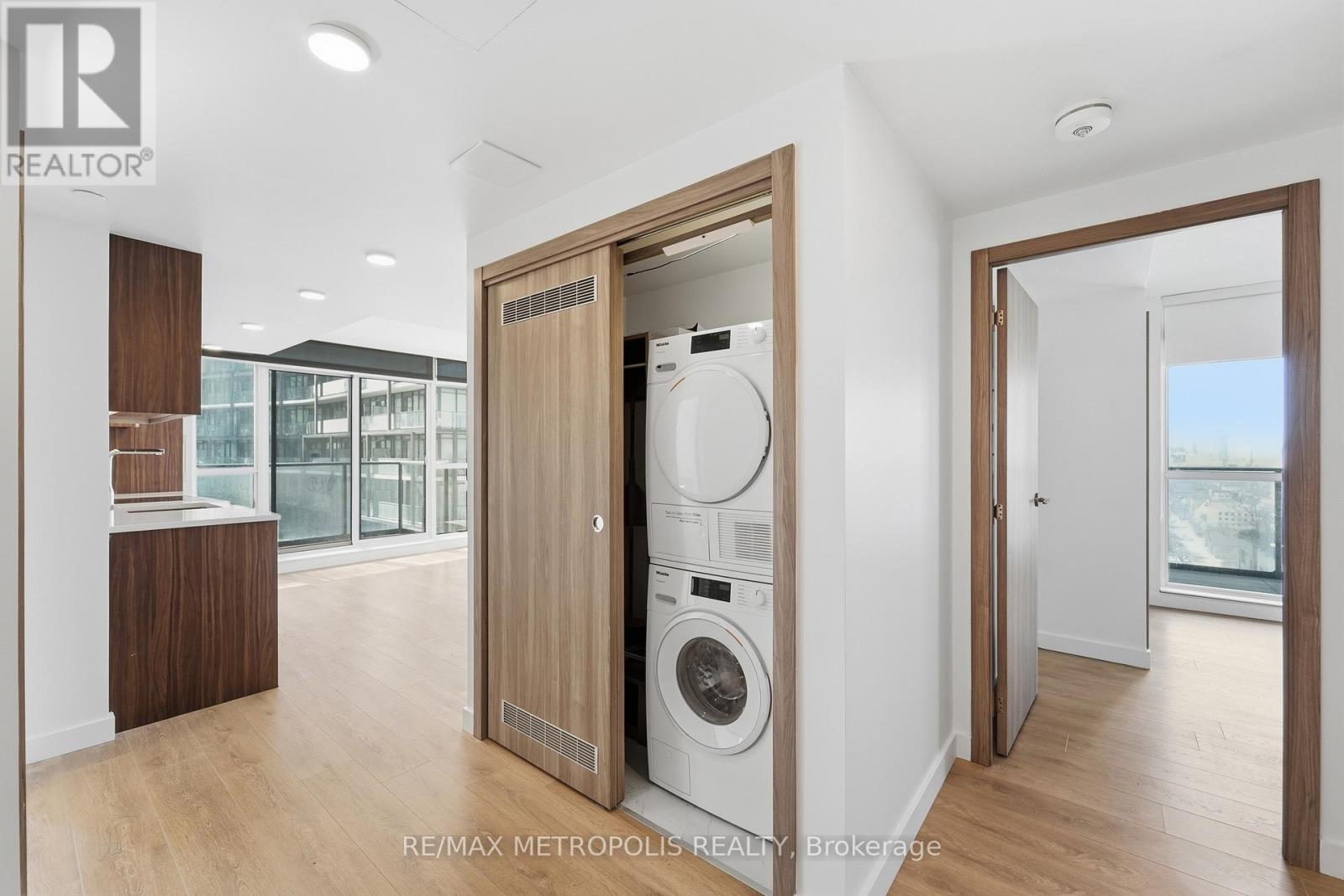 2711 - 38 Widmer Street, Toronto, Ontario  M5V 0P7 - Photo 21 - C13496568