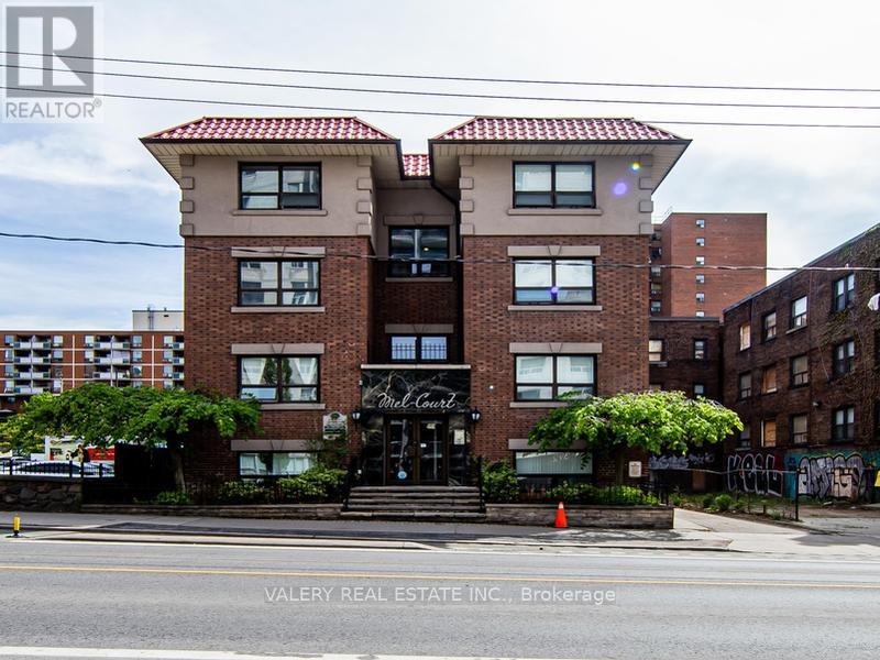 305 - 391 SHERBOURNE STREET, Toronto, Ontario