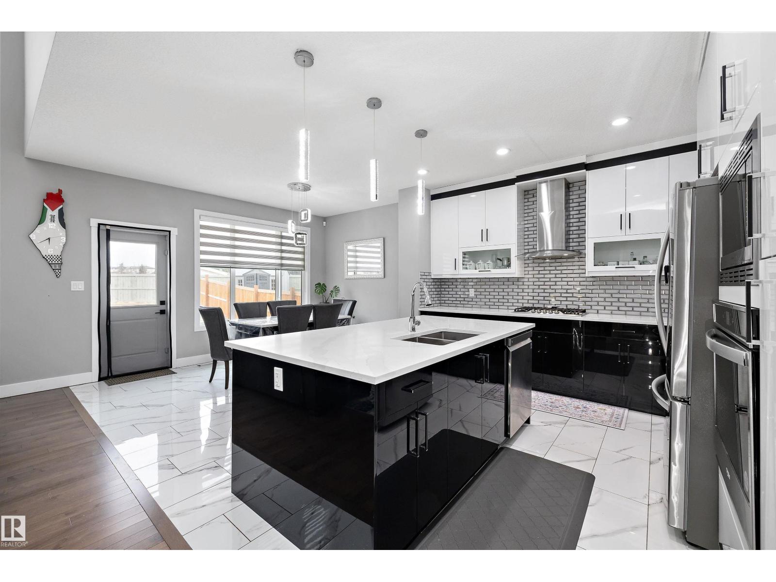 714 Ebbers Pl NW, Edmonton, Alberta  T5Y 3V3 - Photo 17 - E4495985