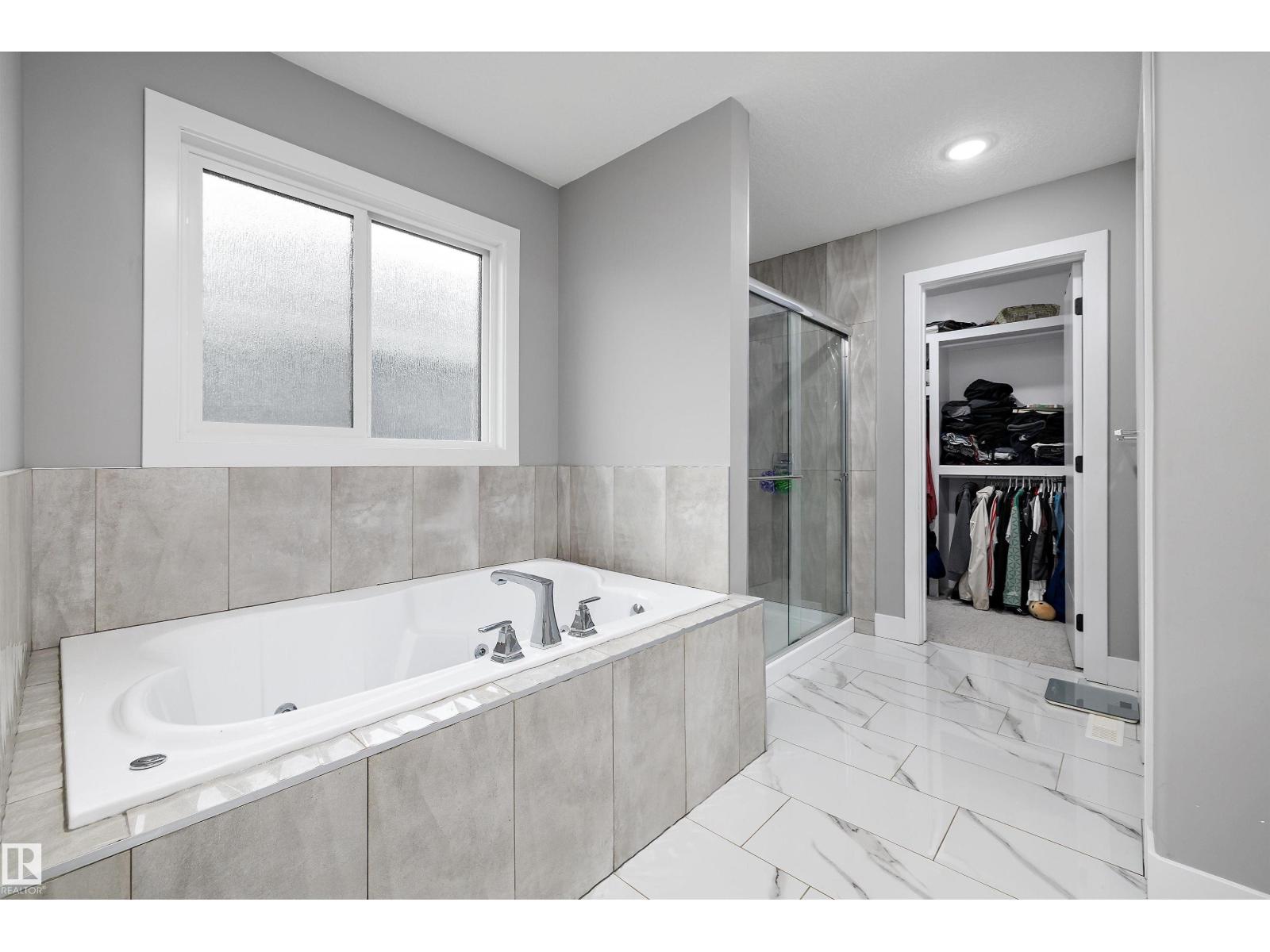 714 Ebbers Pl NW, Edmonton, Alberta  T5Y 3V3 - Photo 27 - E4495985