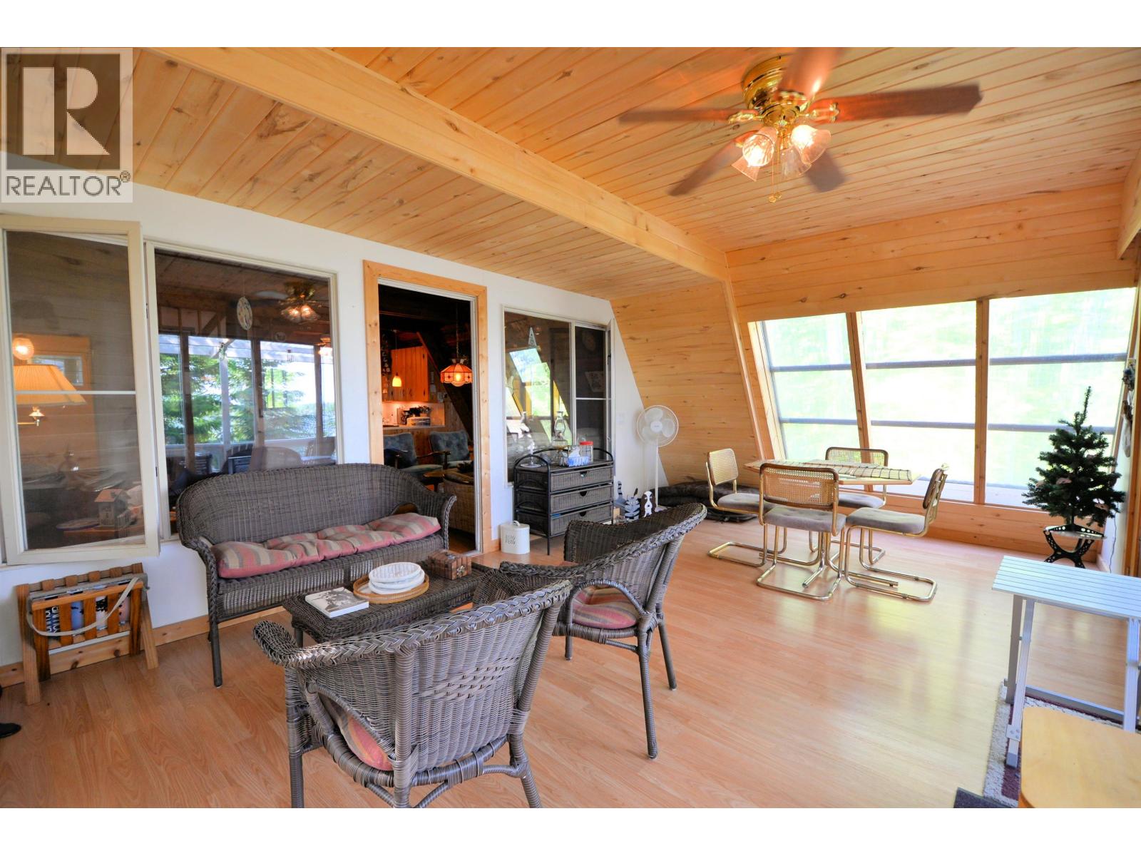 50760 Lloyd Drive, Cluculz Lake, British Columbia  V0J 3A3 - Photo 4 - R3140544