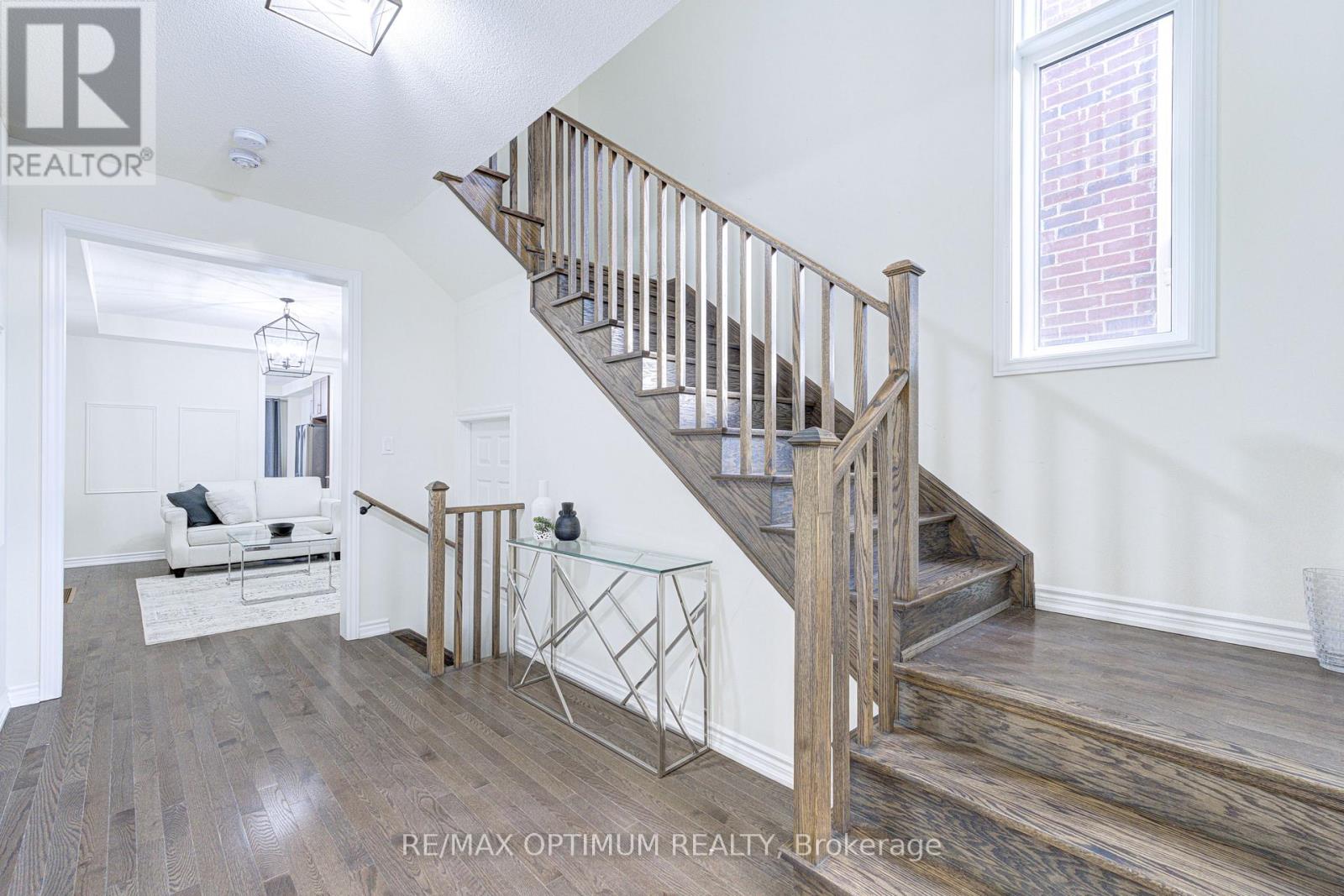 46 Eastman Drive, Brampton, Ontario  L6X 5S5 - Photo 5 - W13496528