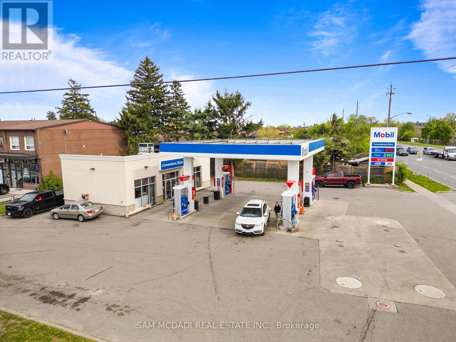 6199 Steeles Avenue W, Toronto, Ontario  M9L 2V1 - Photo 3 - W13496604