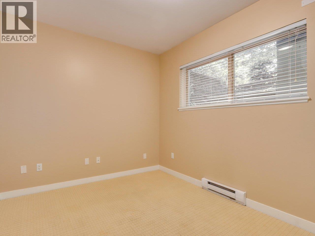 319 E 15th Street, North Vancouver, British Columbia  V7L 2R6 - Photo 16 - R3140002