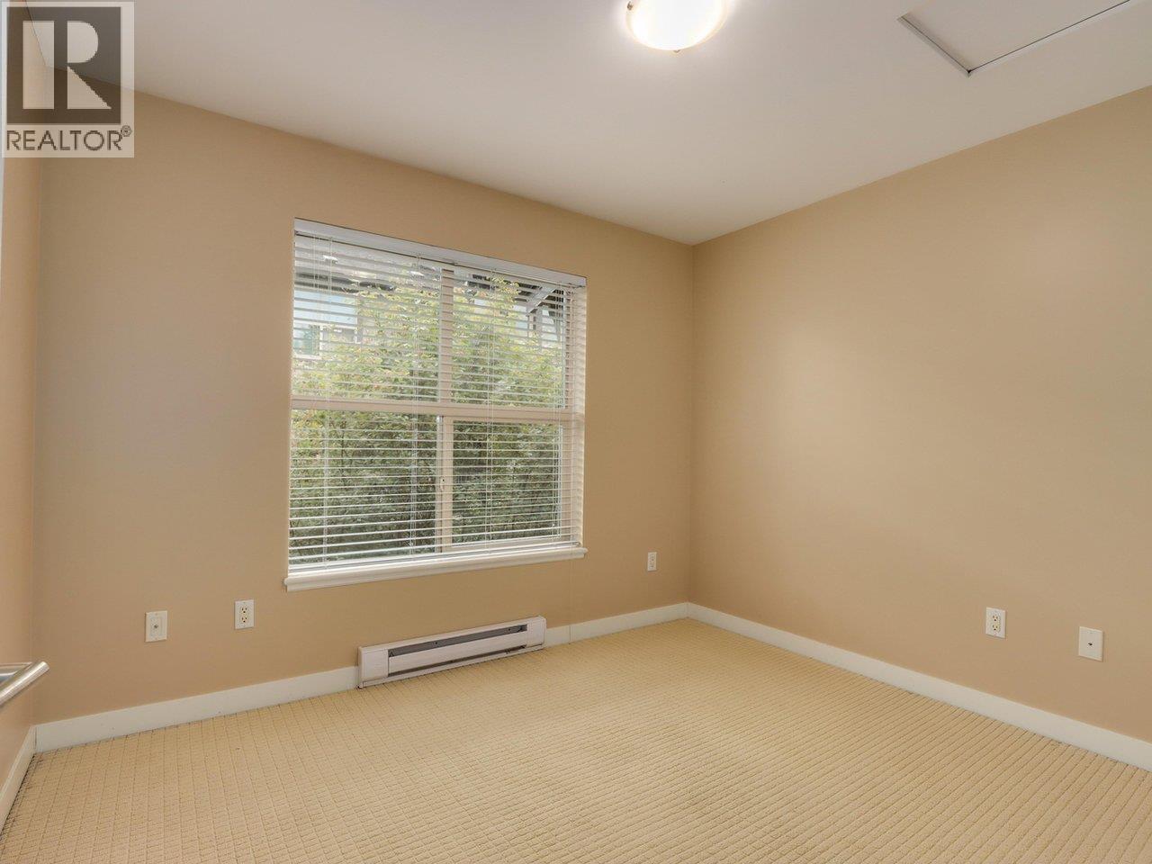 319 E 15th Street, North Vancouver, British Columbia  V7L 2R6 - Photo 14 - R3140002