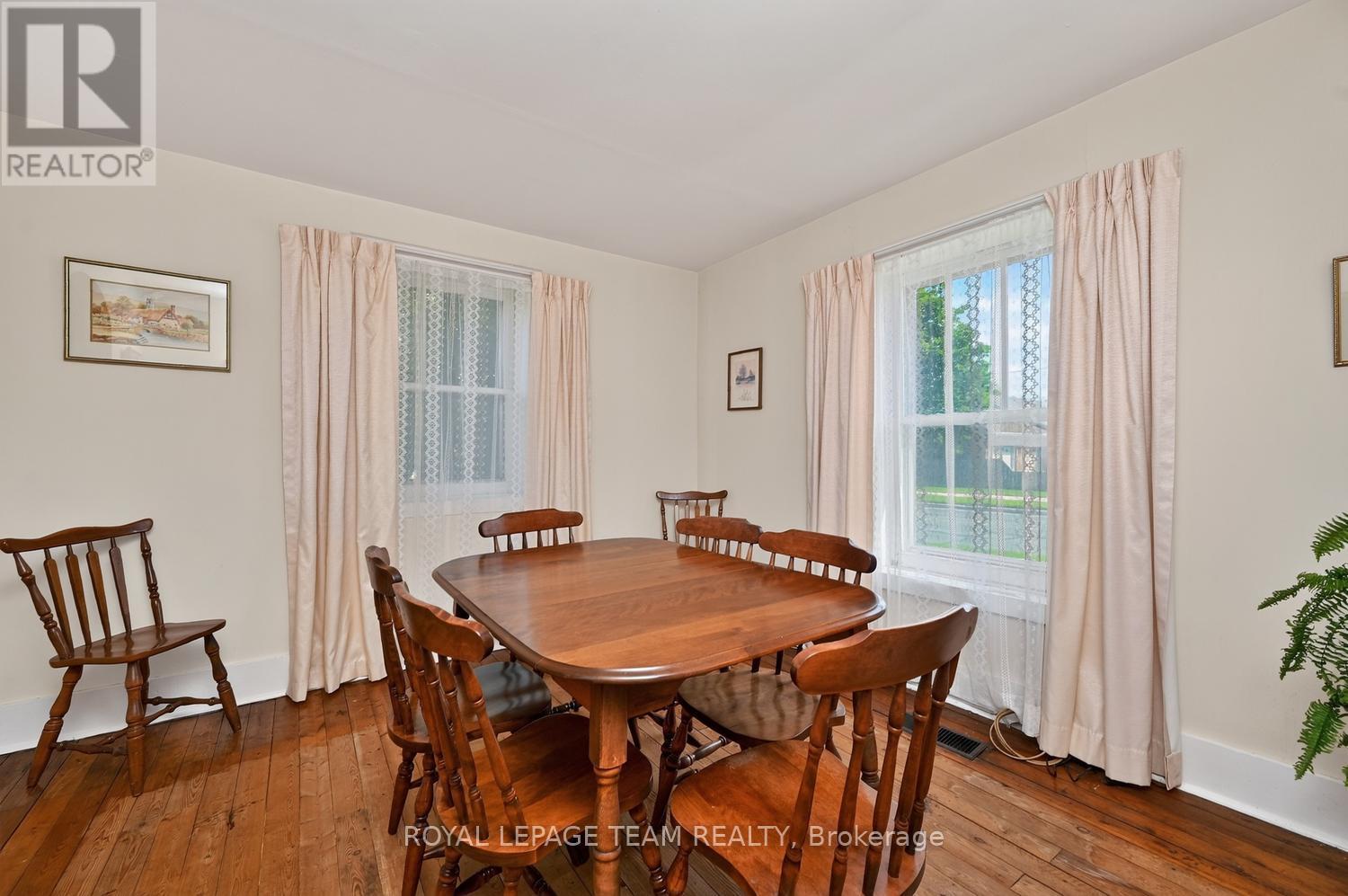 64 Drummond St. Street W, Perth, Ontario  K2H 2K4 - Photo 18 - X13496642