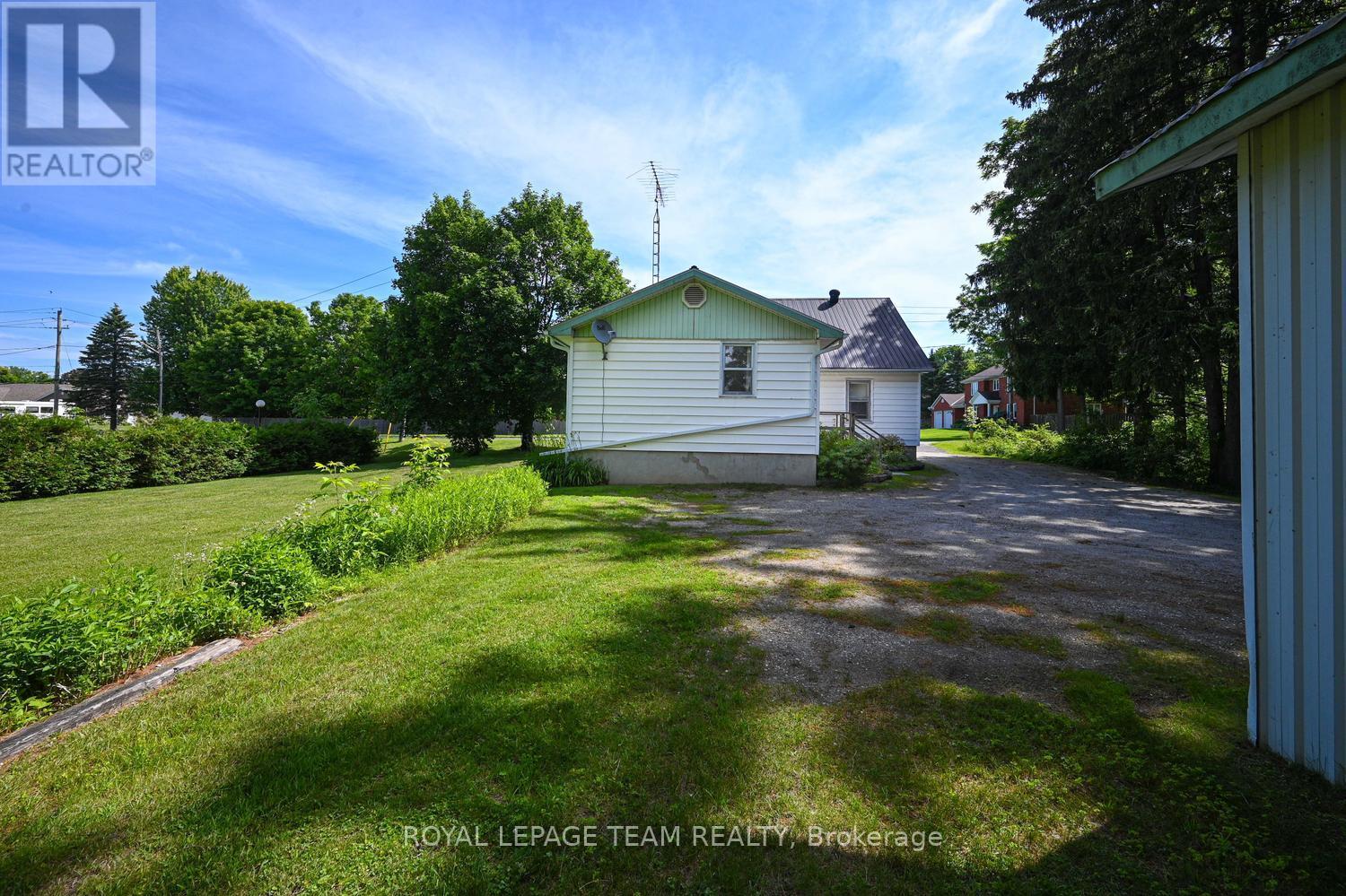 64 Drummond St. Street W, Perth, Ontario  K2H 2K4 - Photo 35 - X13496642