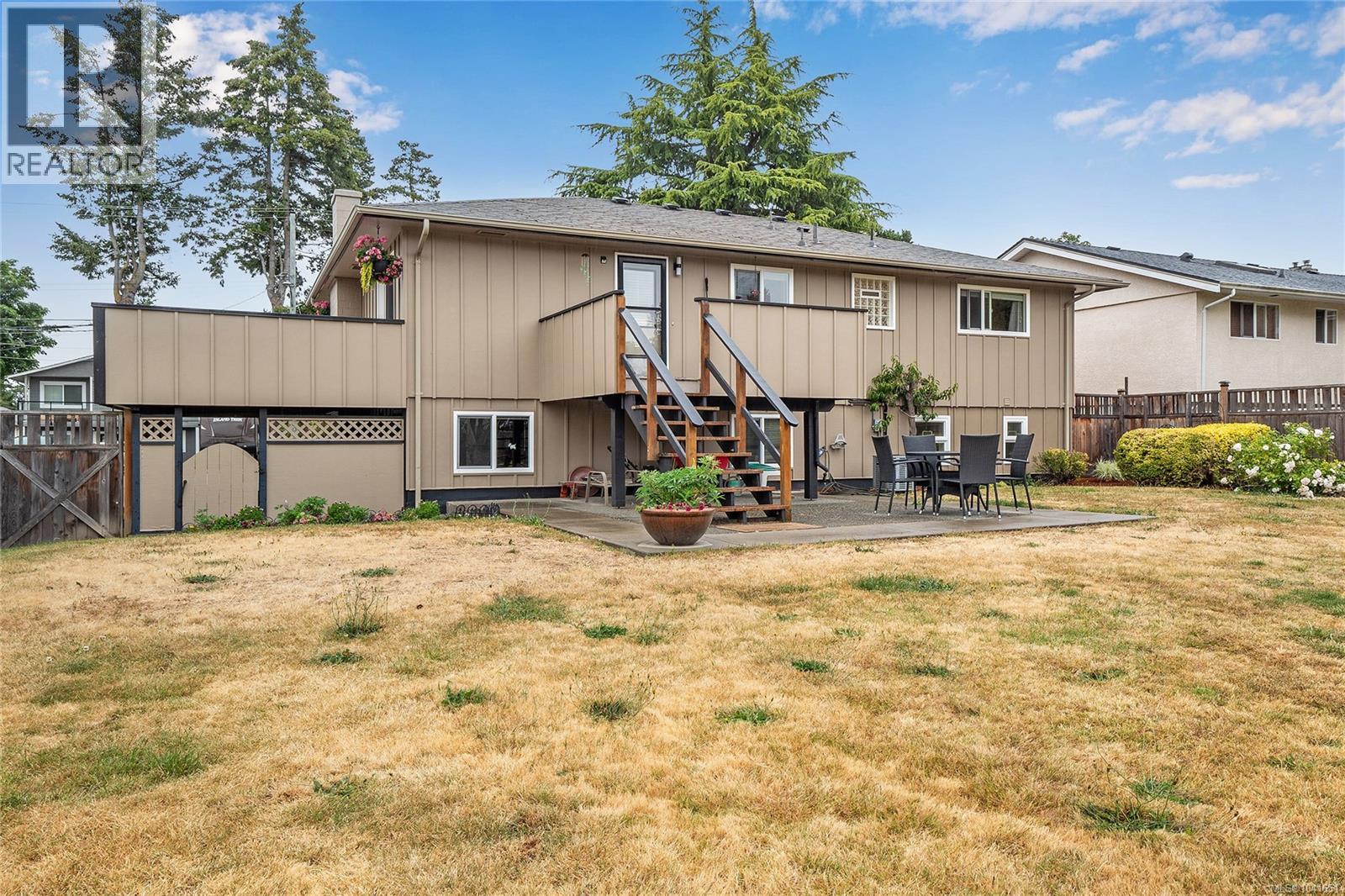 1571 Kenmore Rd, Saanich, British Columbia  V8N 2E2 - Photo 28 - 1041651