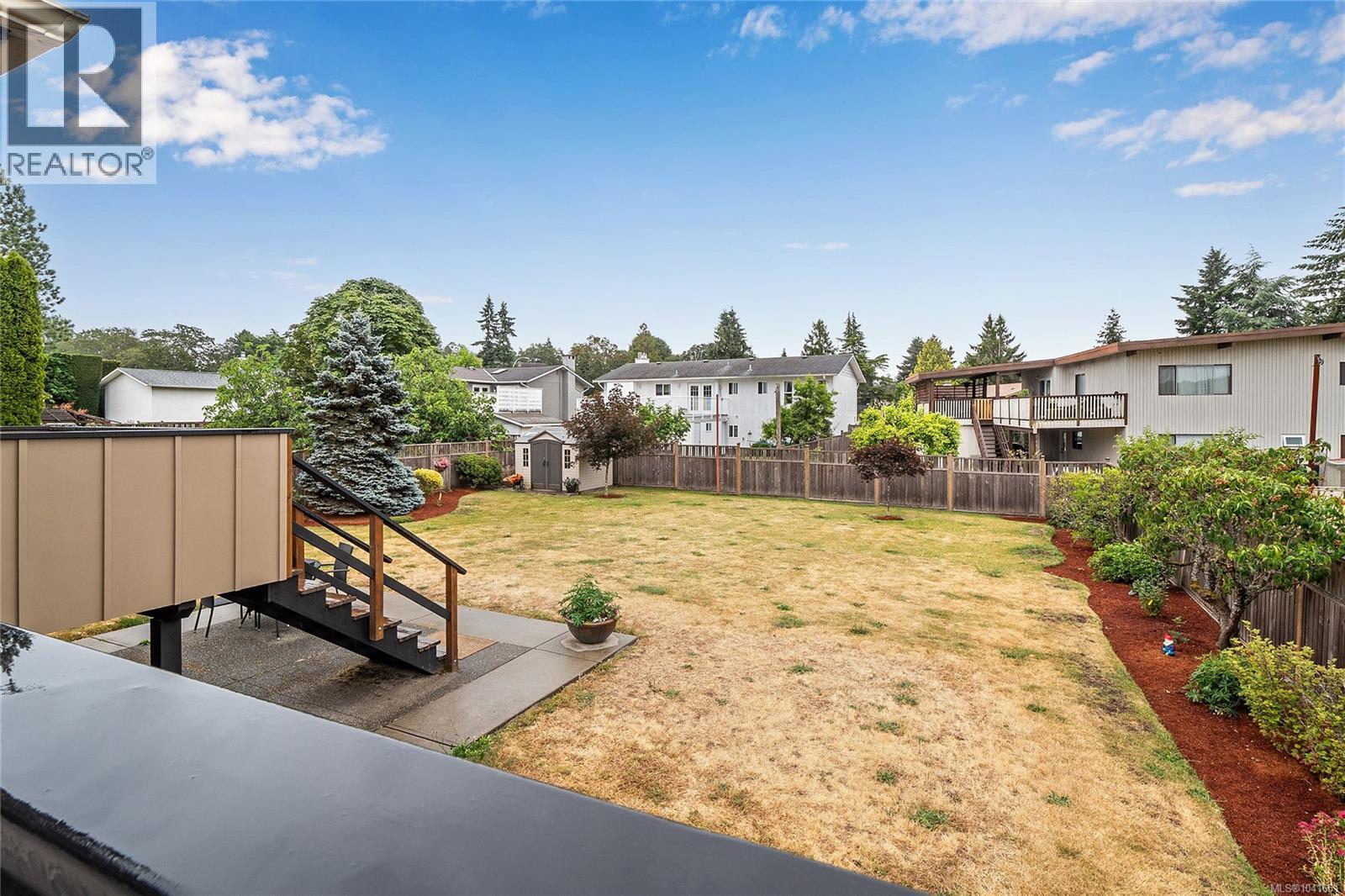 1571 Kenmore Rd, Saanich, British Columbia  V8N 2E2 - Photo 34 - 1041651