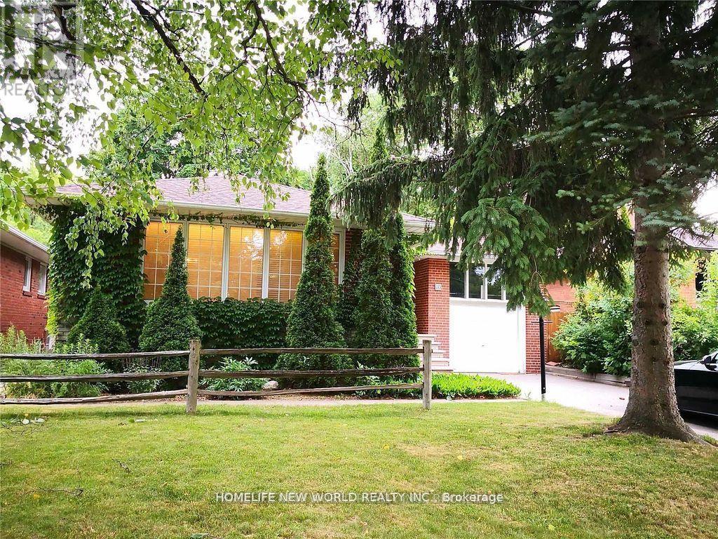 10 MILLGATE CRESCENT, Toronto, Ontario