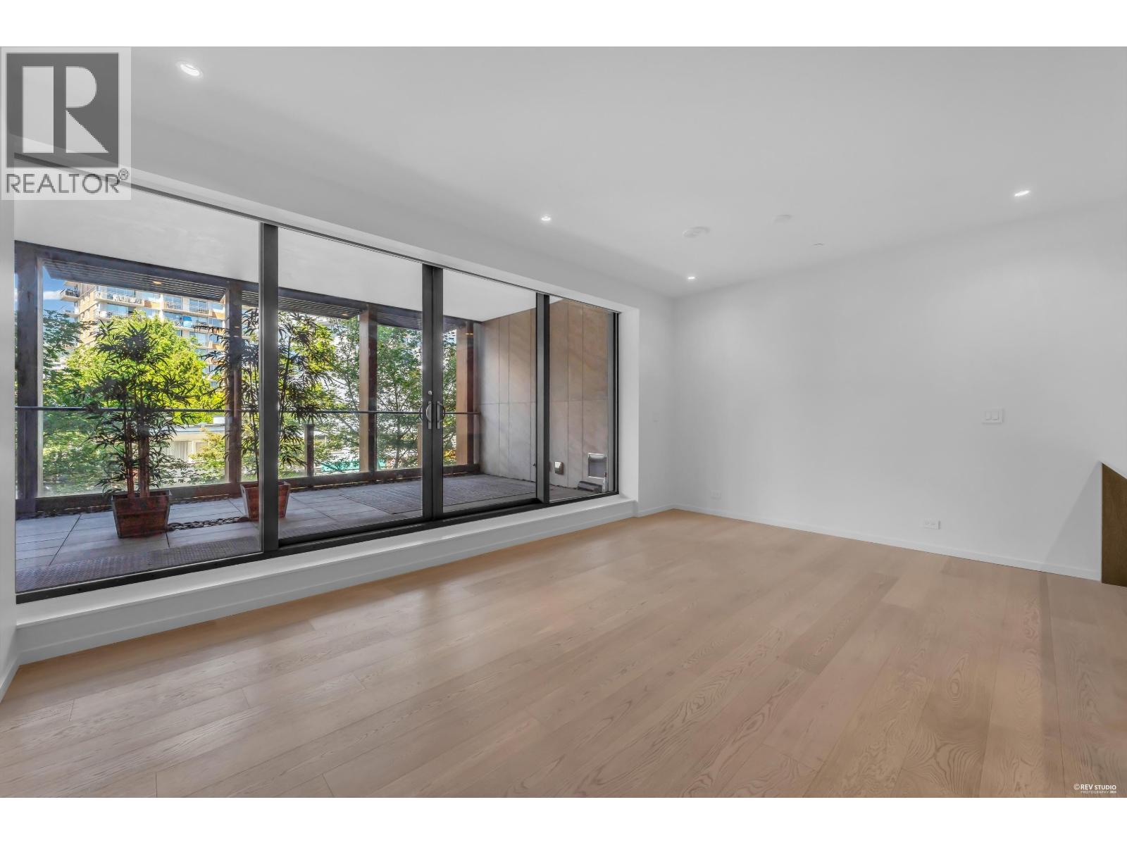 214 1355 Bellevue Avenue, West Vancouver, British Columbia  V7T 0B4 - Photo 11 - R3140517