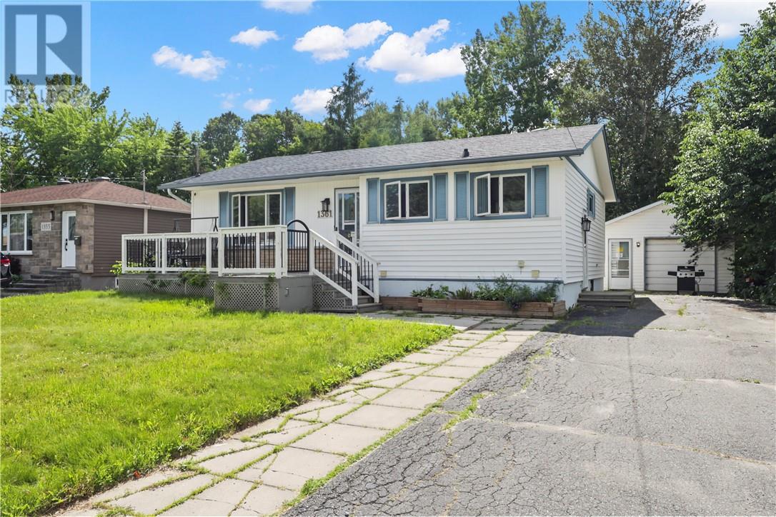 1361 Rose Marie Avenue, Sudbury, Ontario  P3A 4E4 - Photo 2 - 2128863