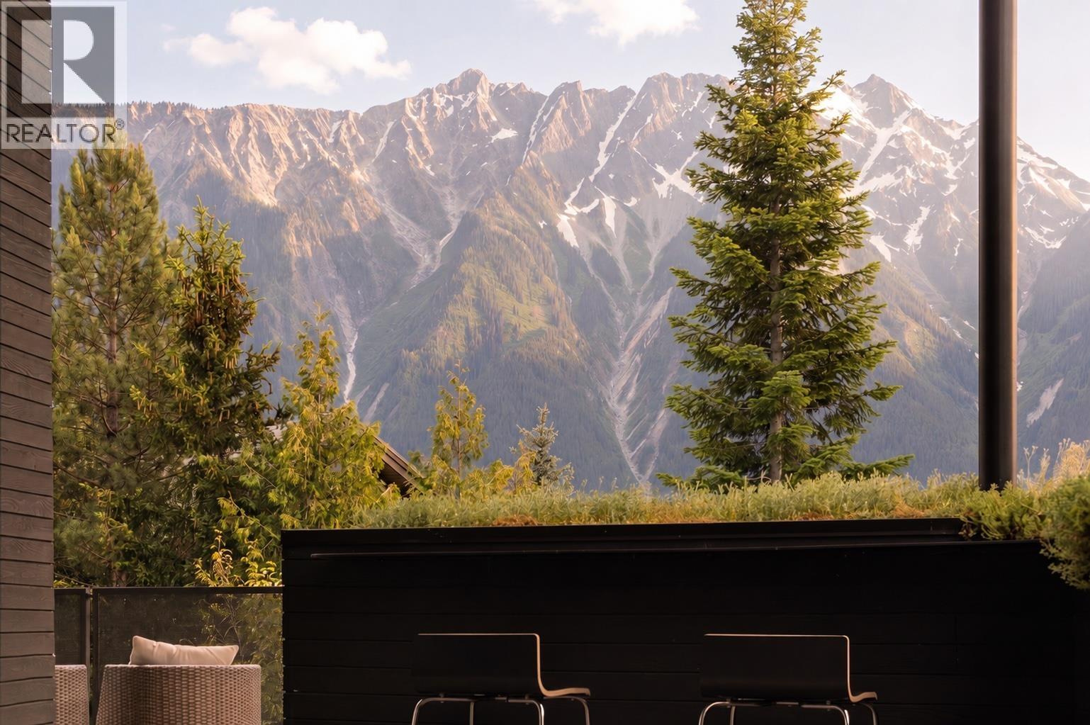 1764 Pinewood Drive, Pemberton, British Columbia  V0N 2L3 - Photo 13 - R3140523