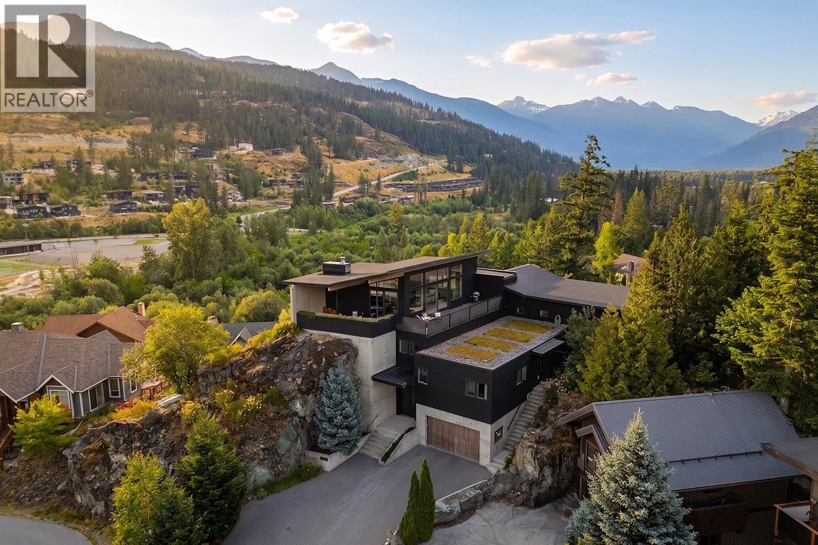 1764 Pinewood Drive, Pemberton, British Columbia  V0N 2L3 - Photo 38 - R3140523