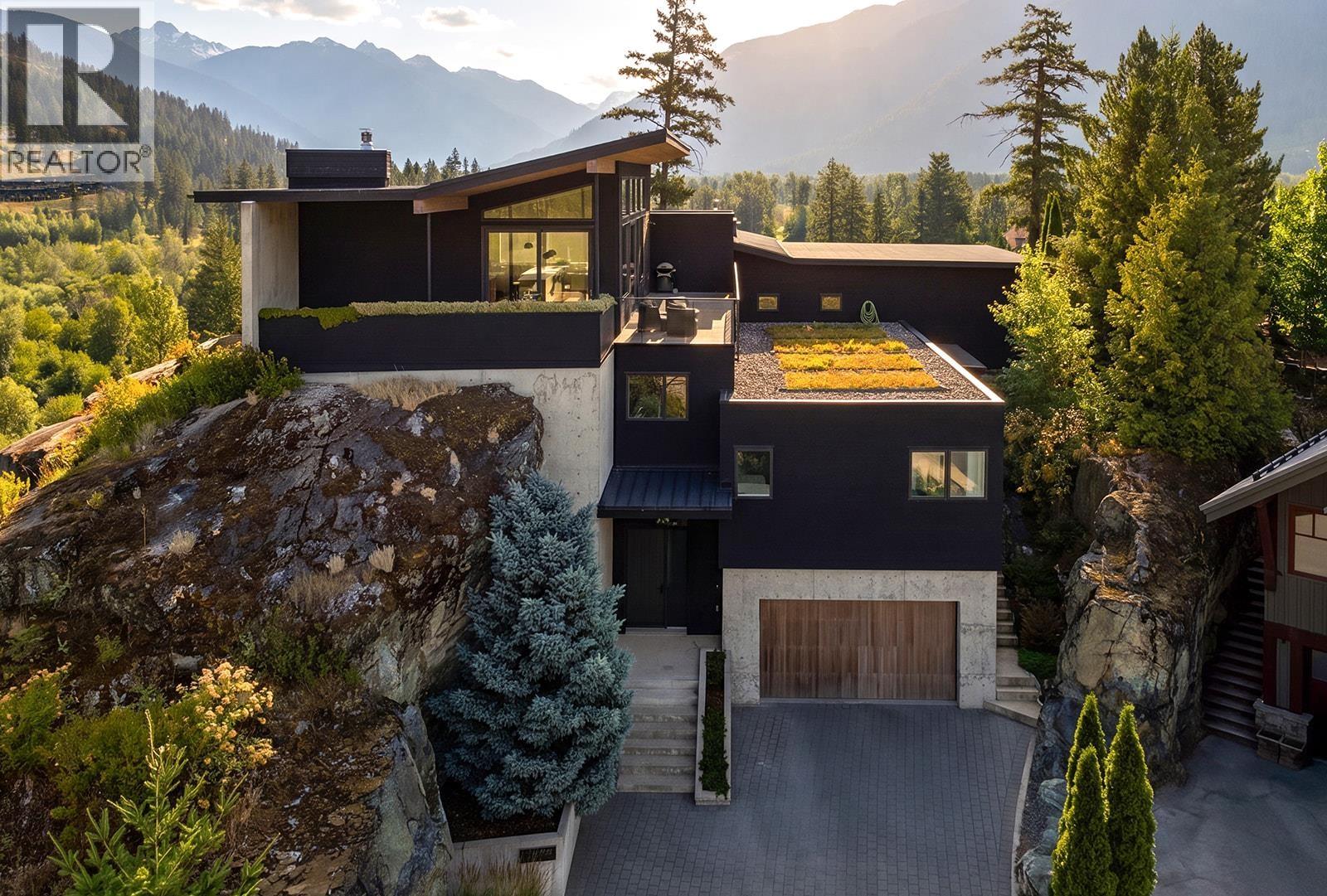 1764 Pinewood Drive, Pemberton, British Columbia  V0N 2L3 - Photo 39 - R3140523