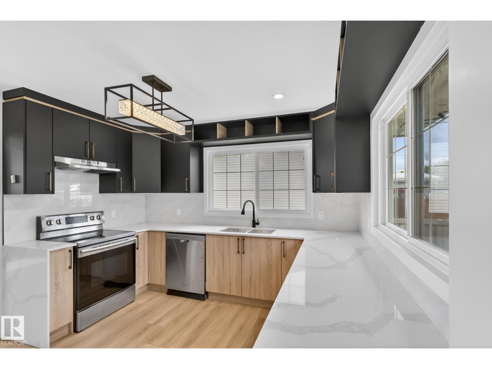 12936 132 ST NW, Edmonton, Alberta