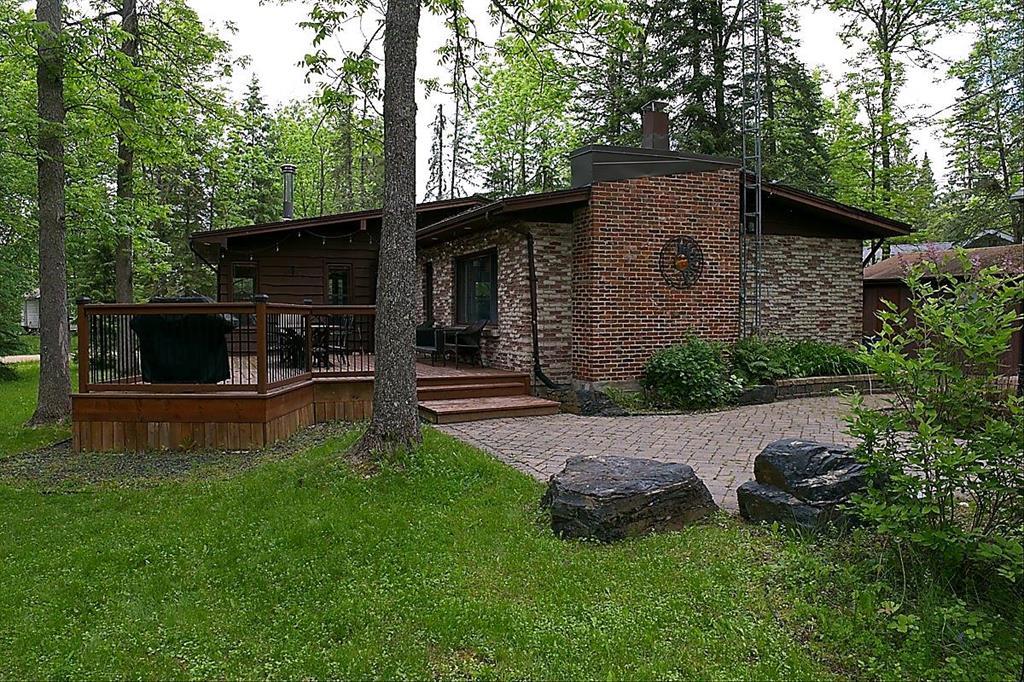 50 Block 12 Road, Falcon Lake, Manitoba  R0E 0N0 - Photo 0 - 202615009