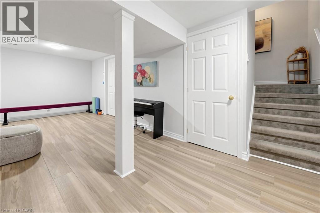 286 Hamilton Drive Unit# 1, Ancaster, Ontario  L9G 4W6 - Photo 34 - 40843343