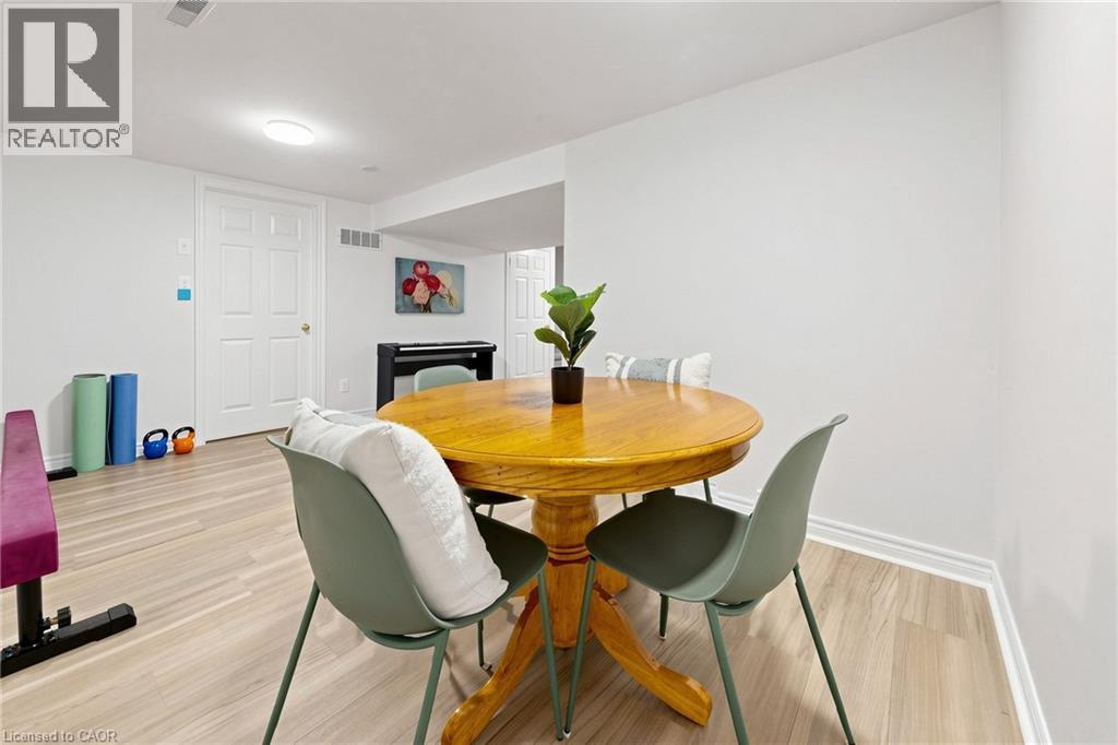 286 Hamilton Drive Unit# 1, Ancaster, Ontario  L9G 4W6 - Photo 36 - 40843343