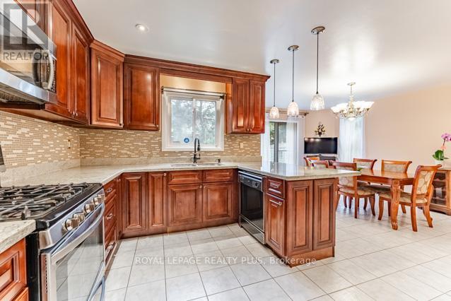 4622 Bismark Crescent, Mississauga, Ontario  L5R 1K2 - Photo 19 - W13496640