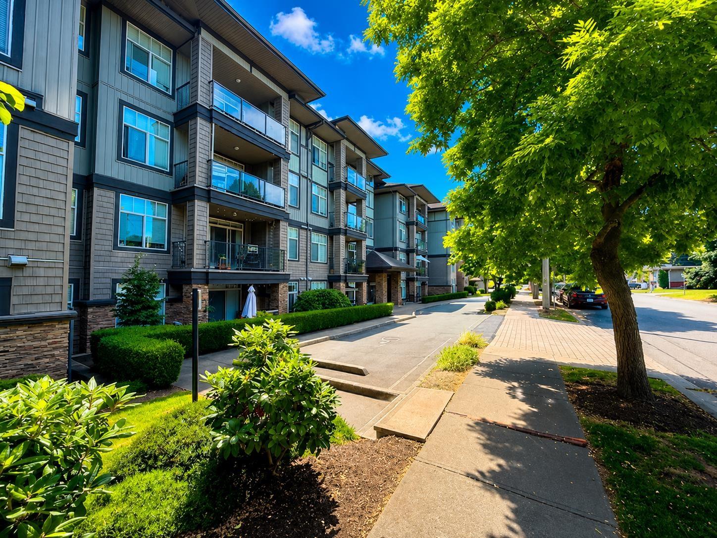 308 2068 SANDALWOOD CRESCENT