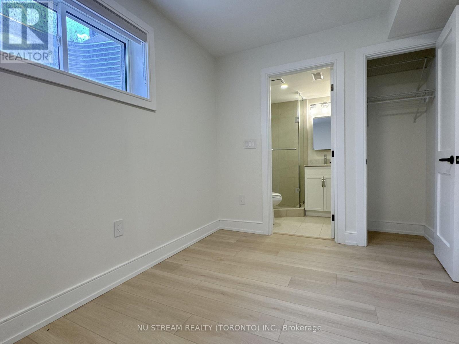 Unit 2 - 42 Bartley Drive, Toronto, Ontario  M4A 1B9 - Photo 13 - C13492956
