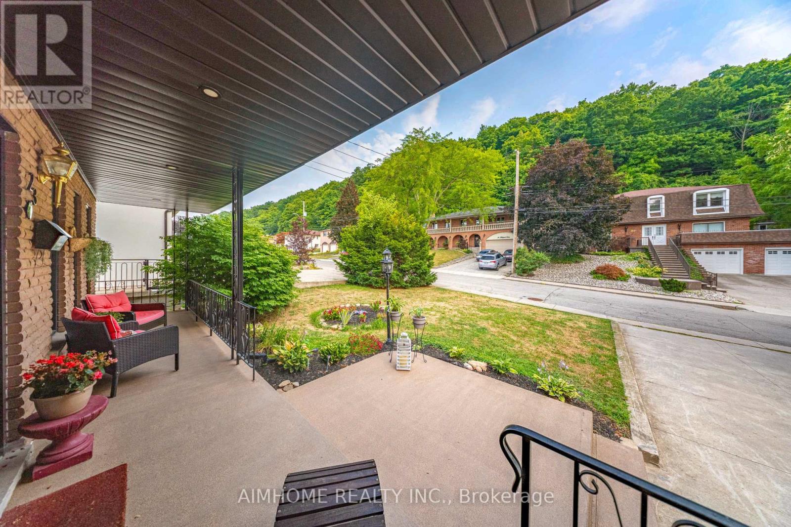 23 Hildegard Drive, Hamilton, Ontario  L8K 5S1 - Photo 4 - X13496660