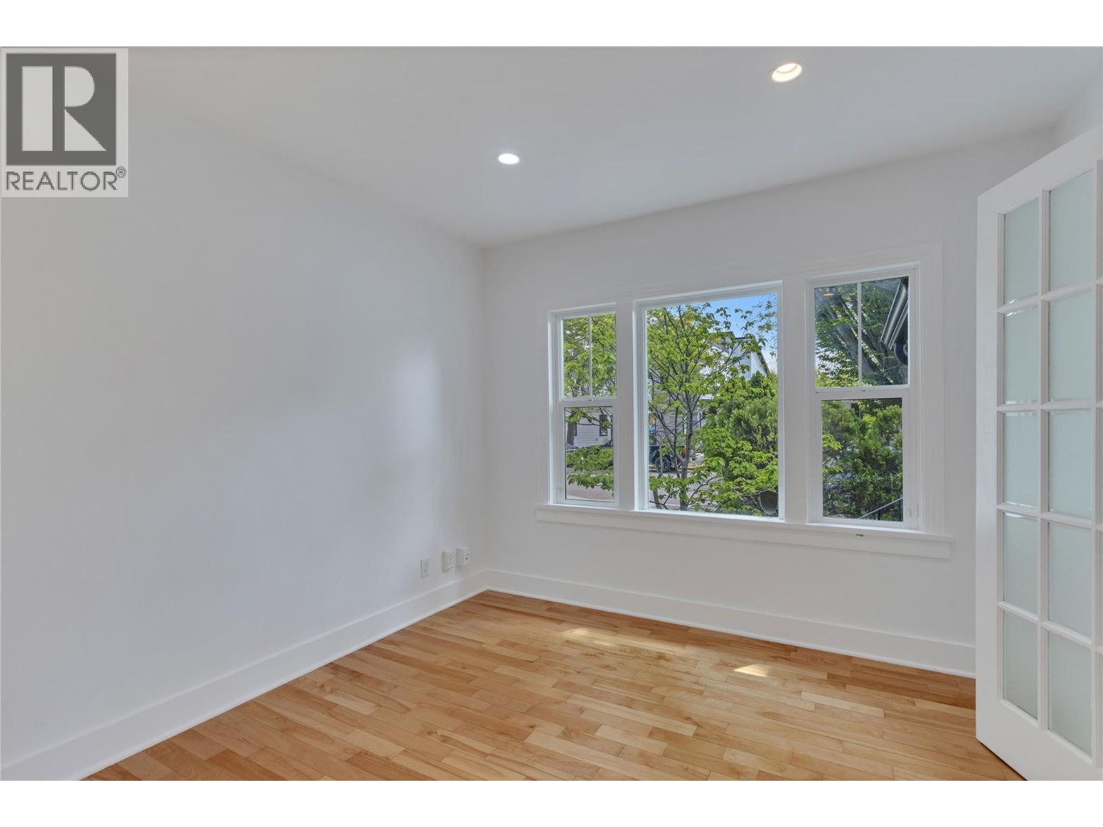 756 Stockwell Avenue, Kelowna, British Columbia  V1Y 6V9 - Photo 11 - 10392453