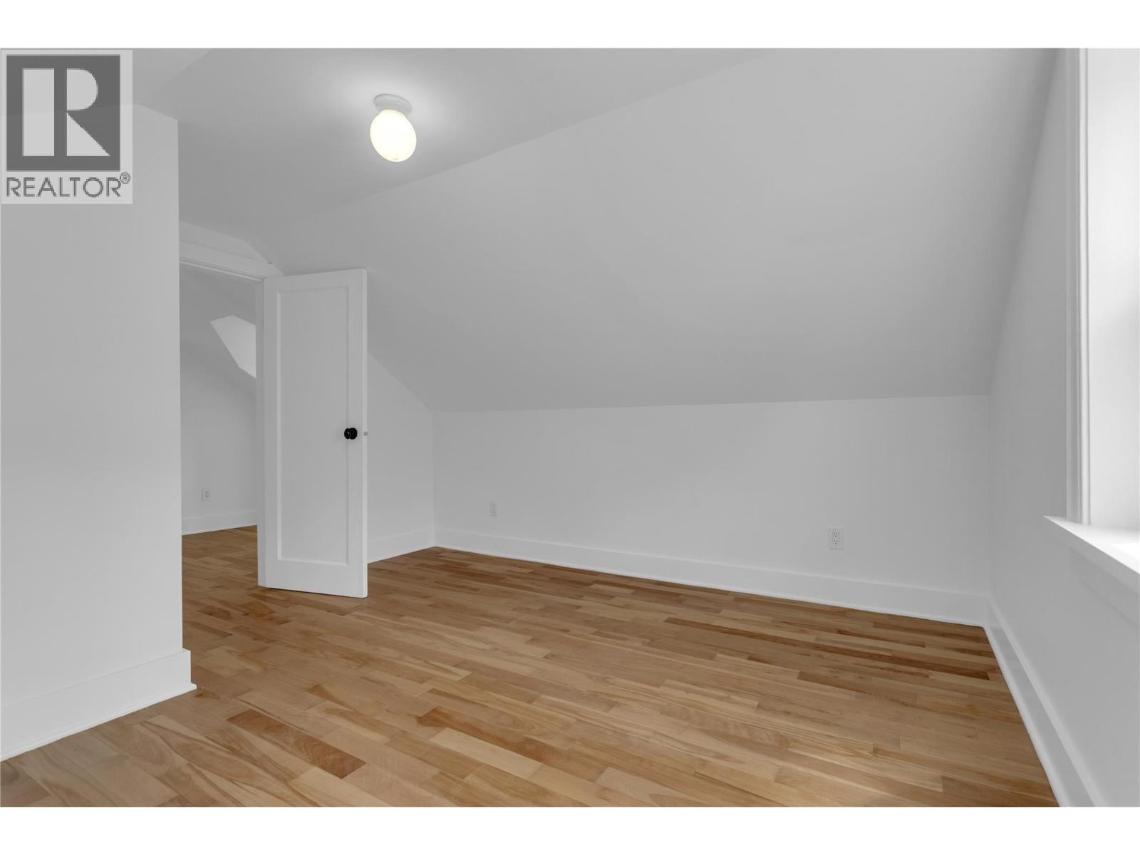756 Stockwell Avenue, Kelowna, British Columbia  V1Y 6V9 - Photo 46 - 10392453
