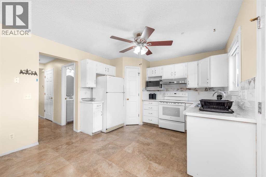 131 Coral Springs Circle Ne, Calgary, Alberta  T3J 3P5 - Photo 11 - A2324861
