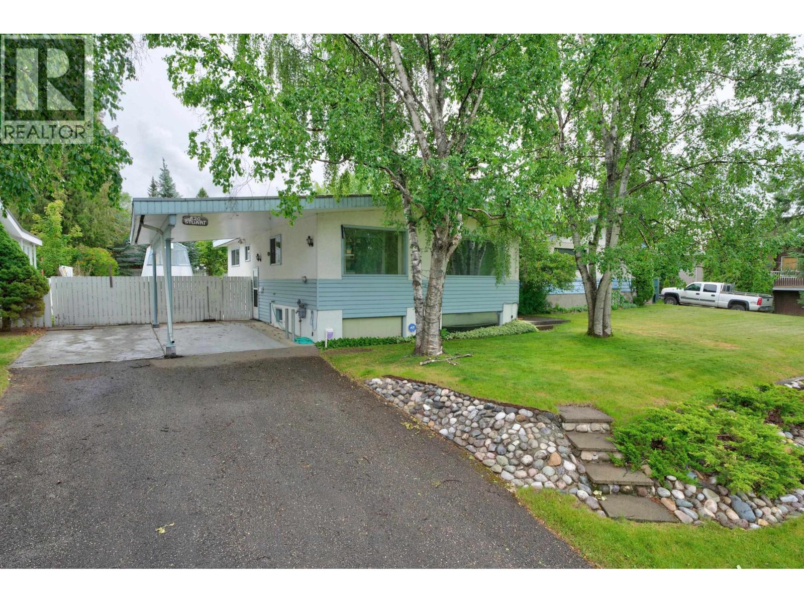 820 STUART DRIVE