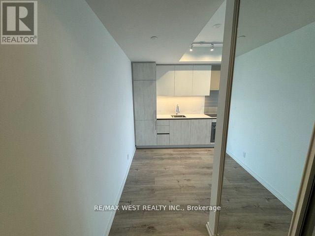 912 - 1000 Portage Parkway, Vaughan, Ontario  L4K 0L1 - Photo 6 - N13496684