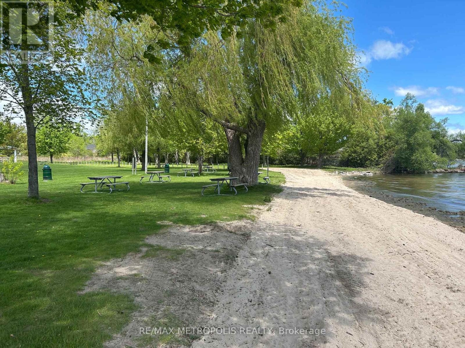 593 Lakeshore Road E, Oro-Medonte, Ontario  L5G 1J4 - Photo 12 - S13496680