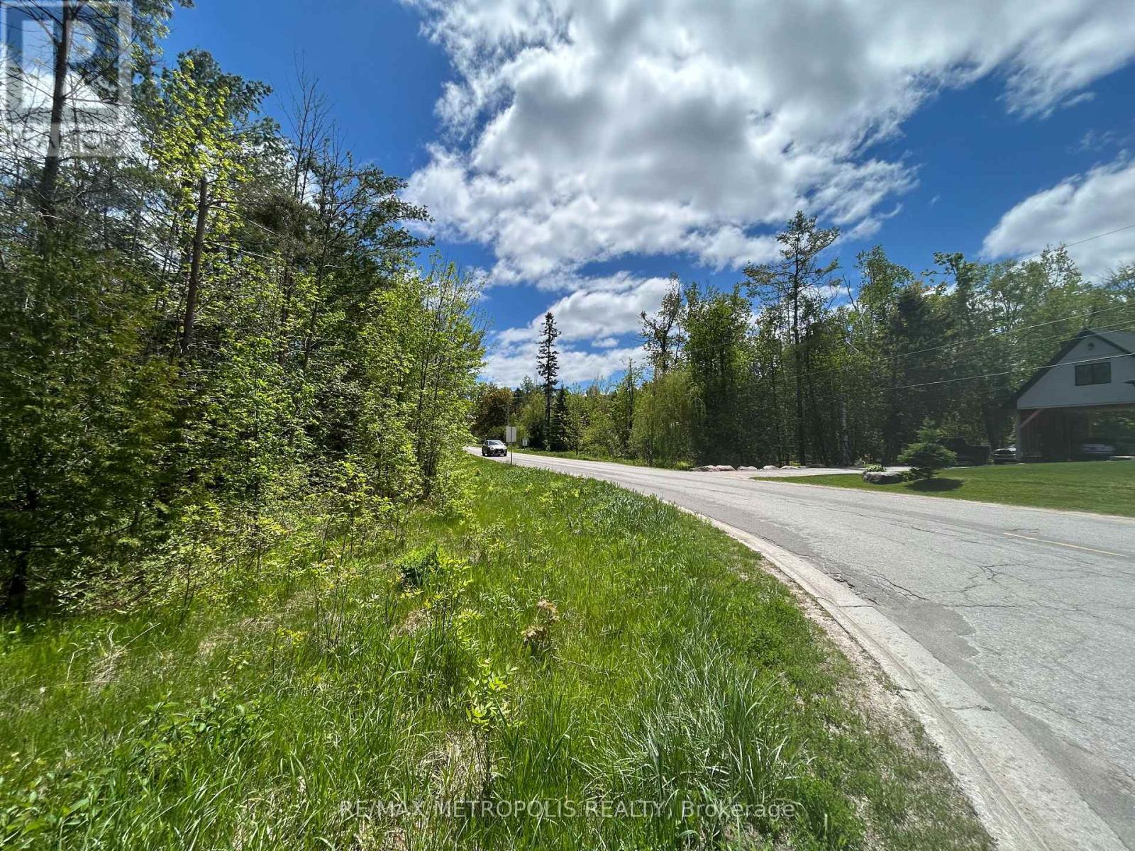 593 Lakeshore Road E, Oro-Medonte, Ontario  L5G 1J4 - Photo 8 - S13496680