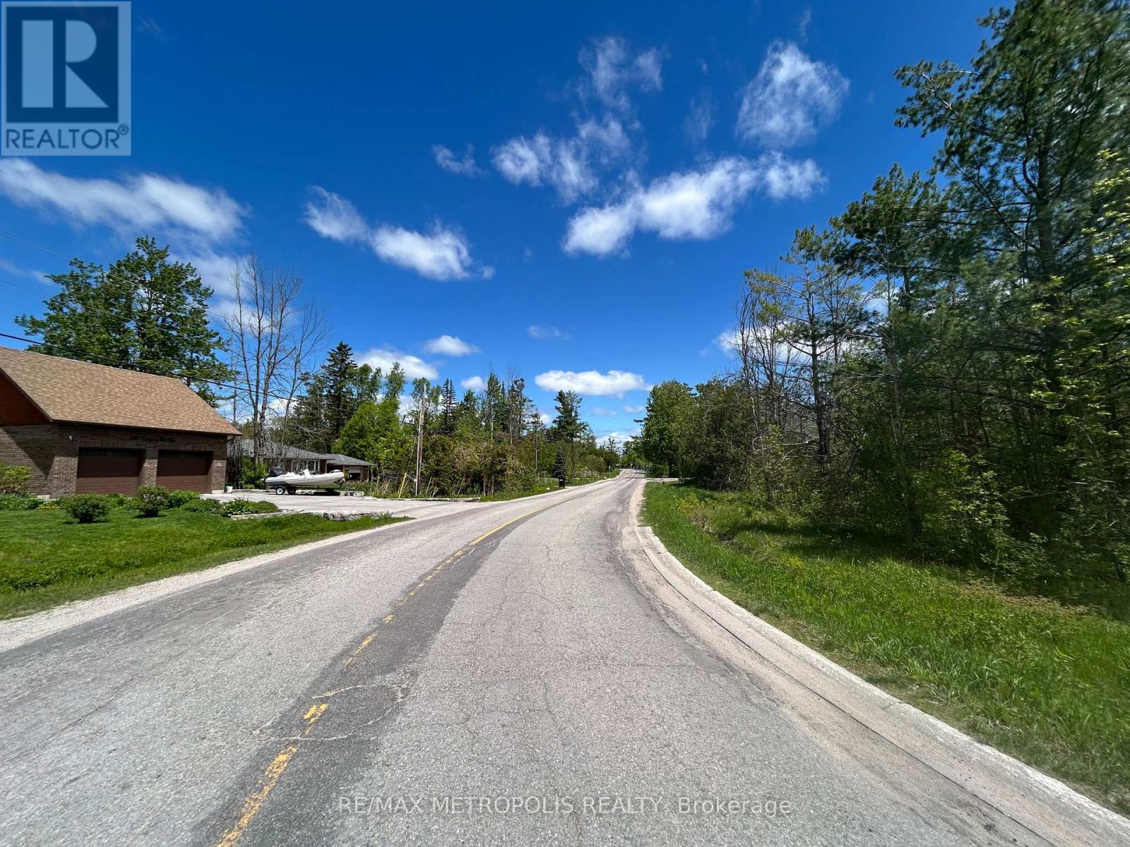 593 Lakeshore Road E, Oro-Medonte, Ontario  L5G 1J4 - Photo 9 - S13496680