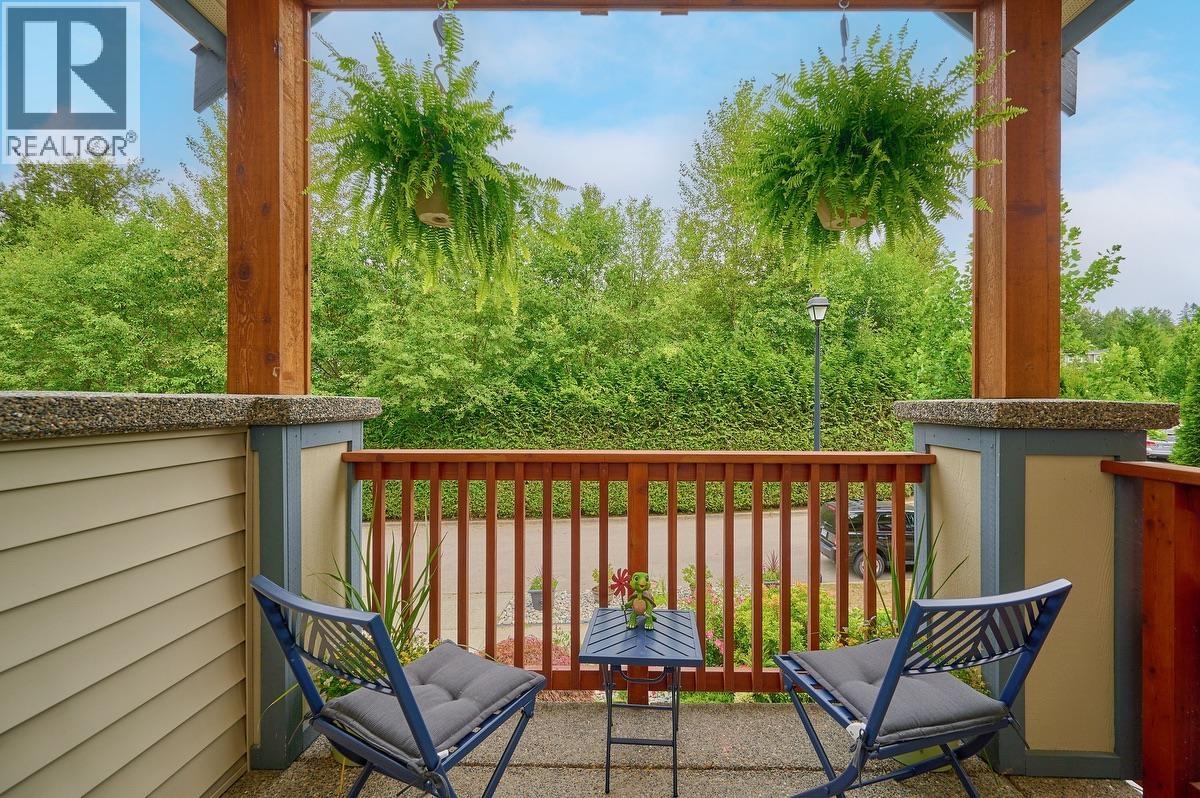 22990 134 Loop, Maple Ridge, British Columbia  V4R 0E6 - Photo 2 - R3139922