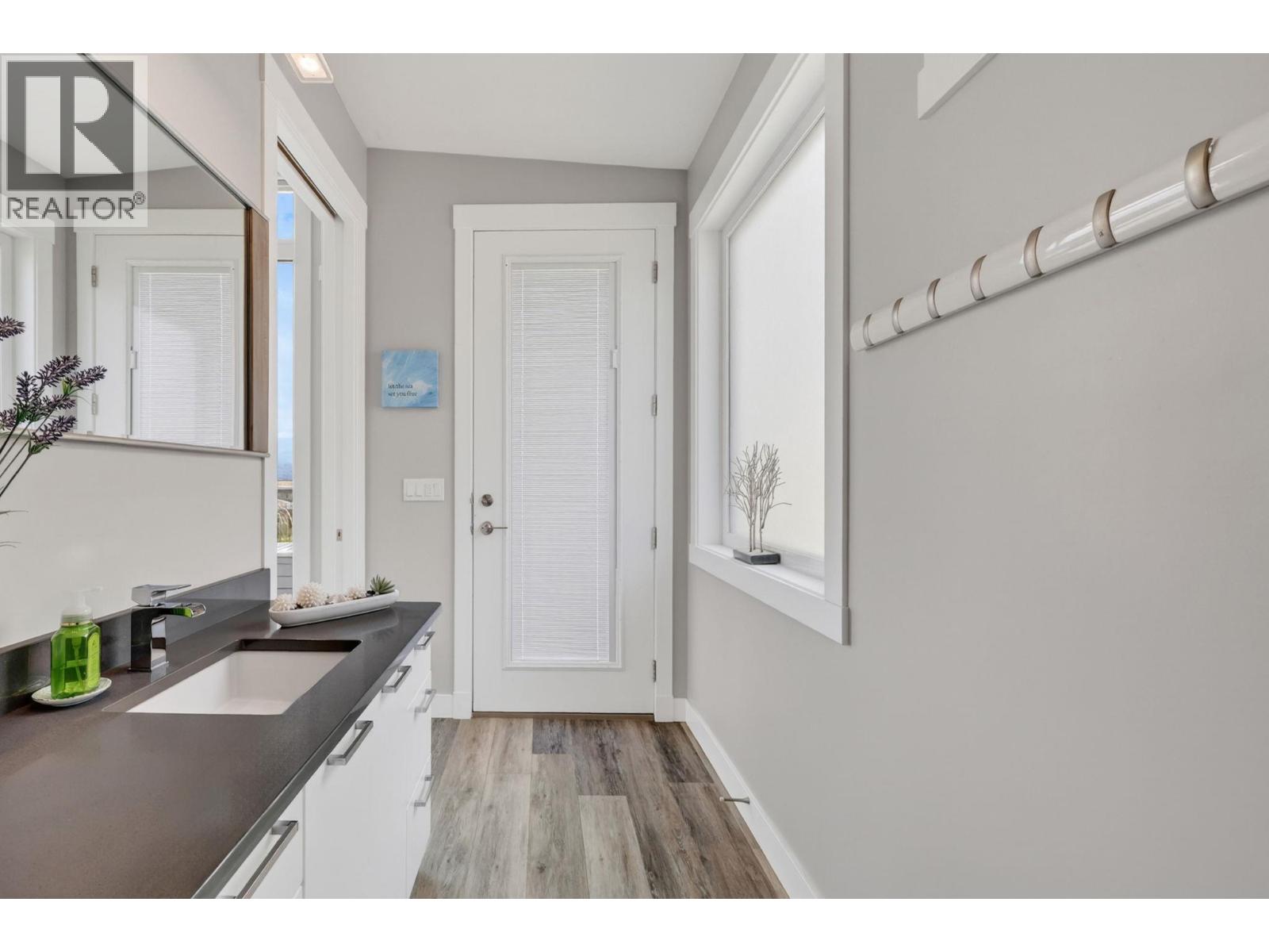 8908 Hampshire Crescent, Vernon, British Columbia  V1H 2K9 - Photo 22 - 10390933