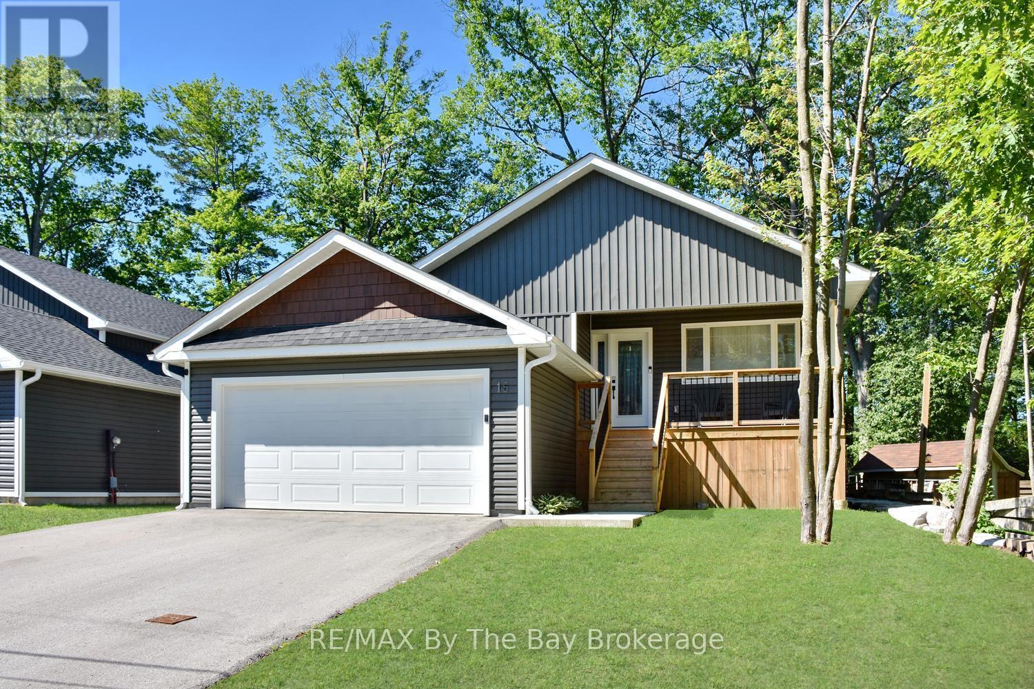 16 Caribbean Drive, Wasaga Beach, Ontario  L9Z 2W3 - Photo 39 - S12911916
