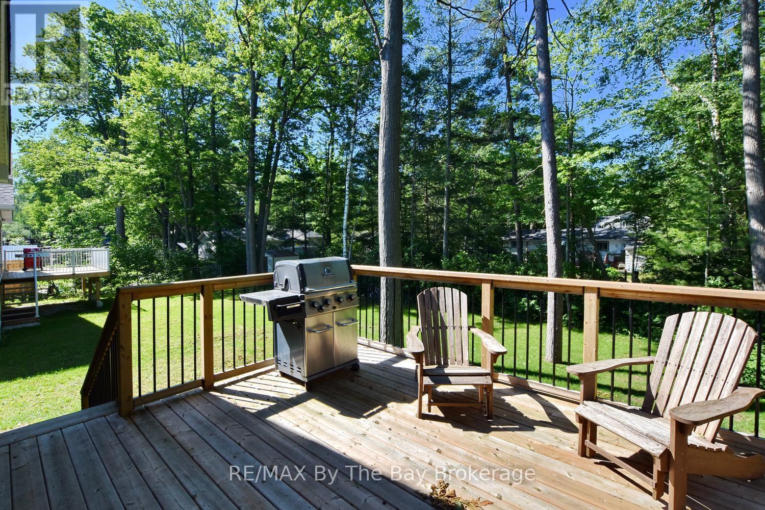 16 Caribbean Drive, Wasaga Beach, Ontario  L9Z 2W3 - Photo 47 - S12911916