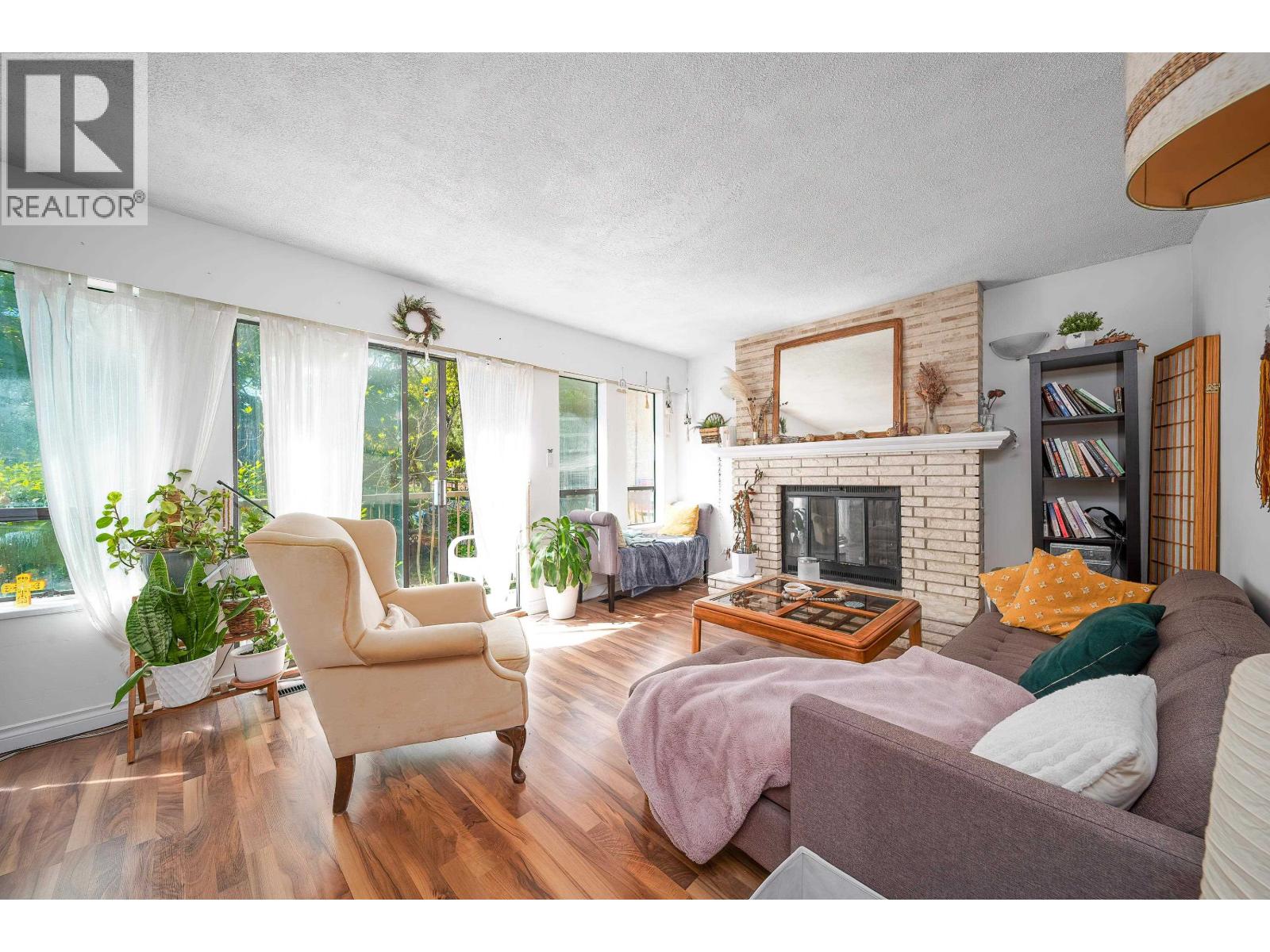 2275 PANDORA STREET, Vancouver, British Columbia
