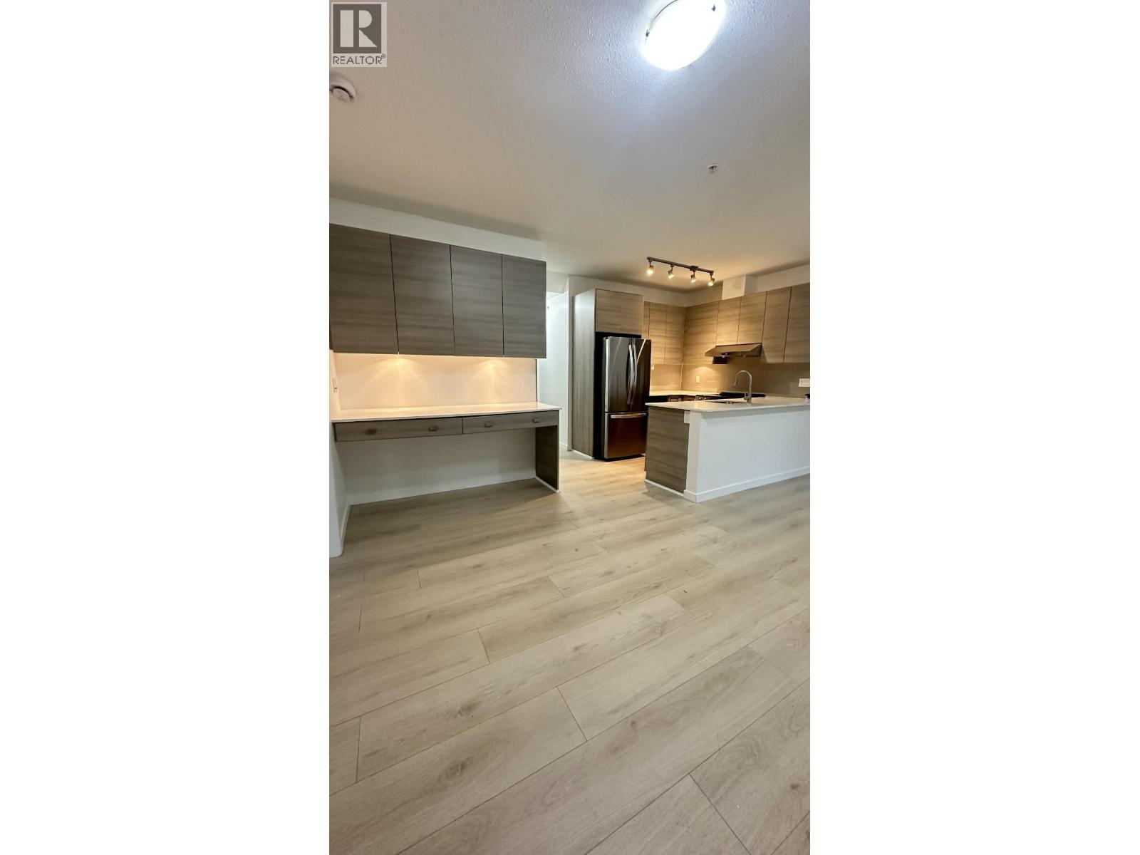 32 6965 Hastings Street, Burnaby, British Columbia  V5B 1S9 - Photo 5 - R3136596