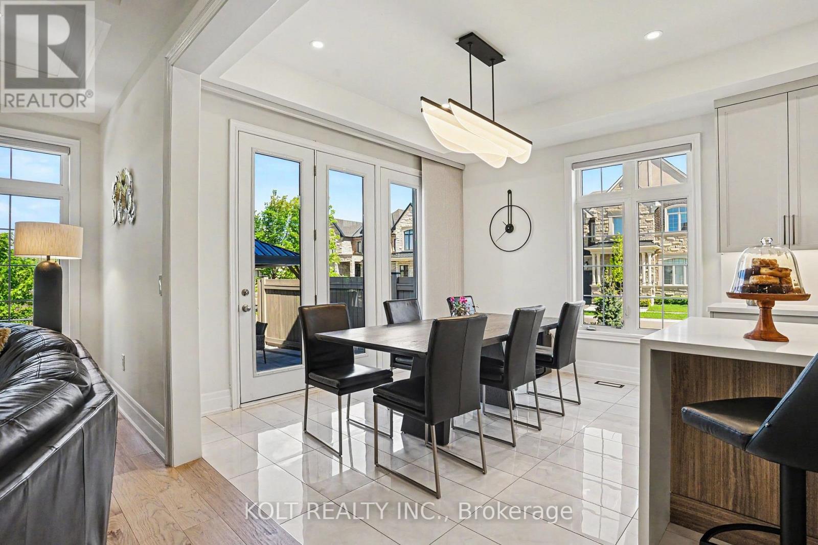 2293 Charles Cornwall Avenue, Oakville, Ontario  L6M 5M6 - Photo 11 - W13411678