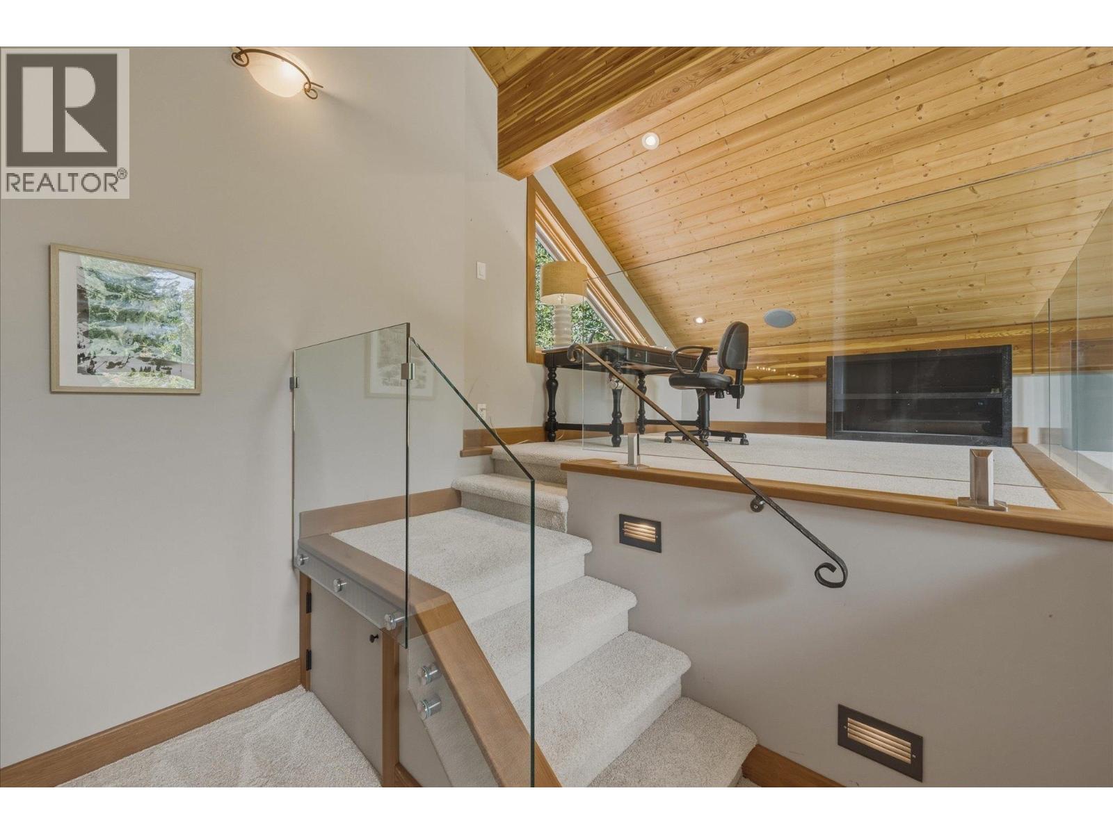 8633 Forest Ridge Drive, Whistler, British Columbia  V8E 0G1 - Photo 14 - R3140561
