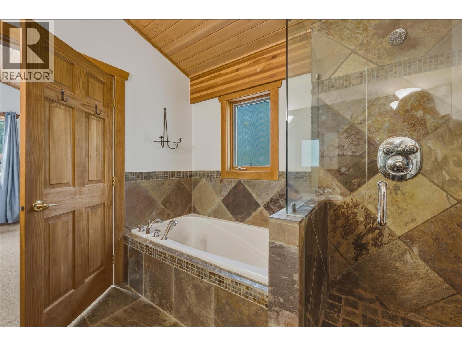 8633 Forest Ridge Drive, Whistler, British Columbia  V8E 0G1 - Photo 22 - R3140561