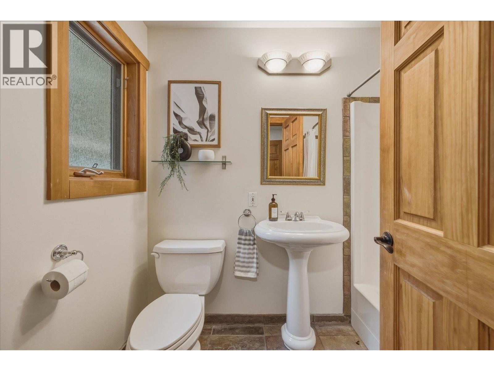 8633 Forest Ridge Drive, Whistler, British Columbia  V8E 0G1 - Photo 25 - R3140561