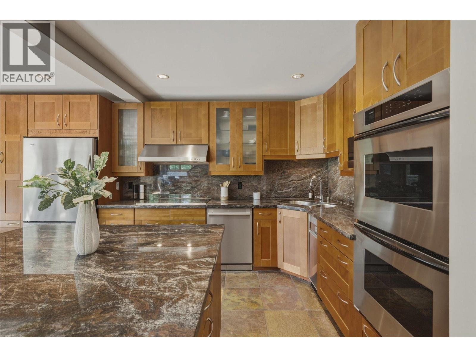 8633 Forest Ridge Drive, Whistler, British Columbia  V8E 0G1 - Photo 8 - R3140561