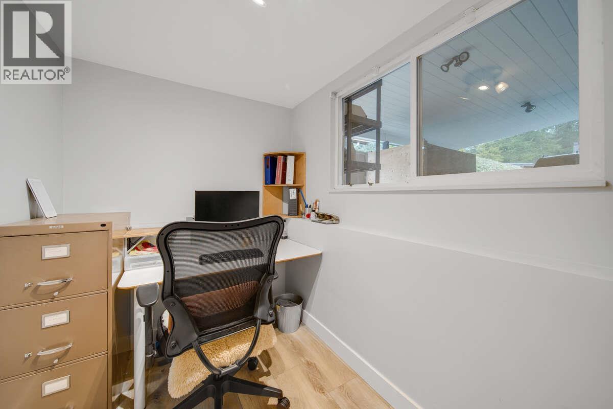 2280 King Albert Avenue, Coquitlam, British Columbia  V3J 1Z5 - Photo 13 - R3140569